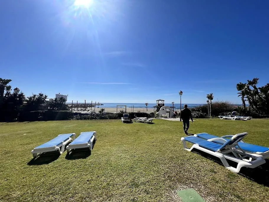 Cabopino Beach & Marina Apartment Marbella